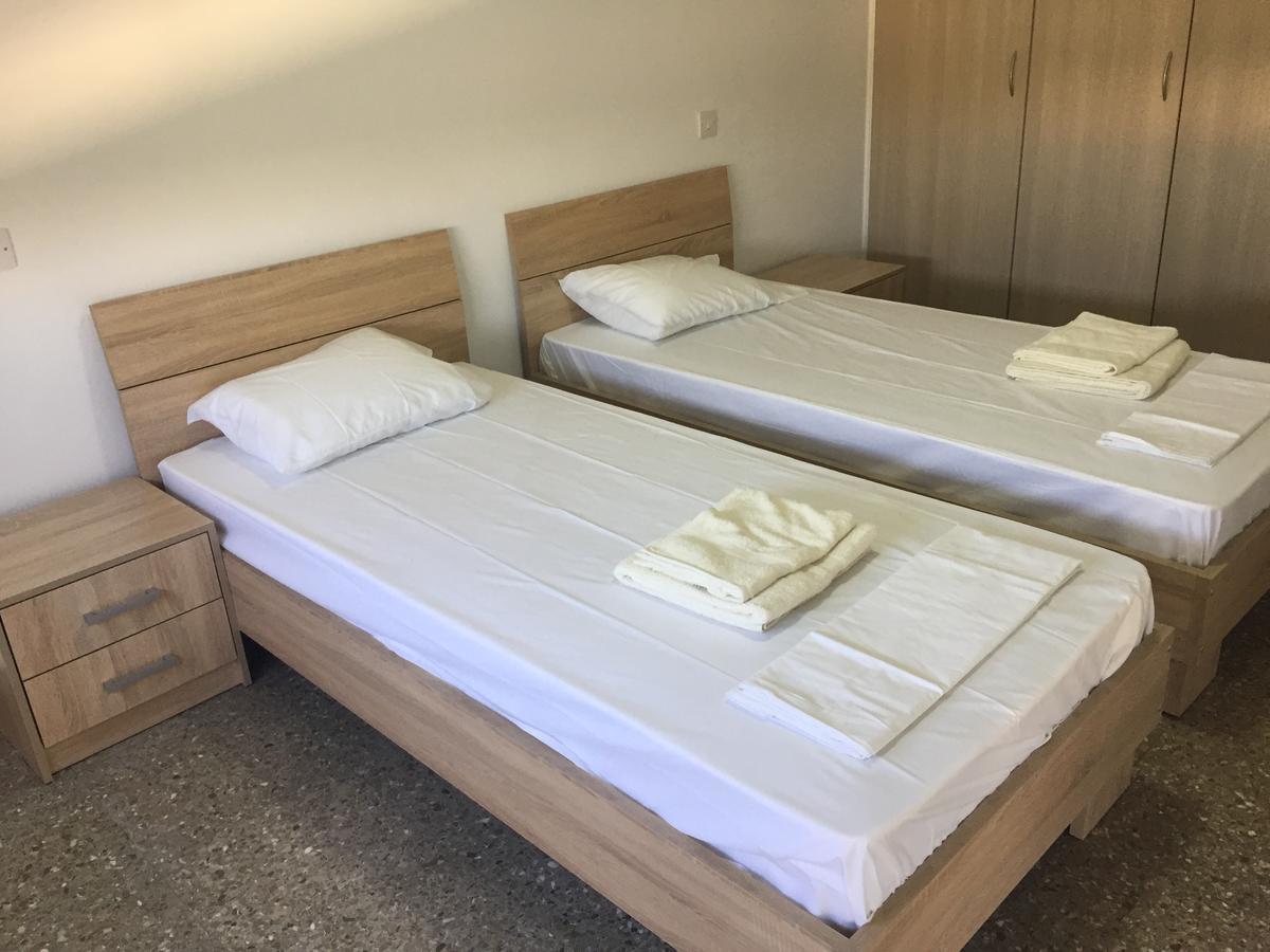 Kasapis Apts ラルナカ エクステリア 写真