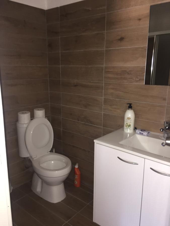Kasapis Apts ラルナカ エクステリア 写真