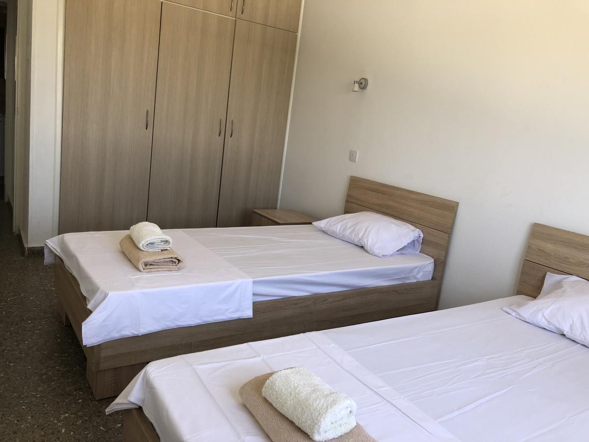 Kasapis Apts ラルナカ エクステリア 写真
