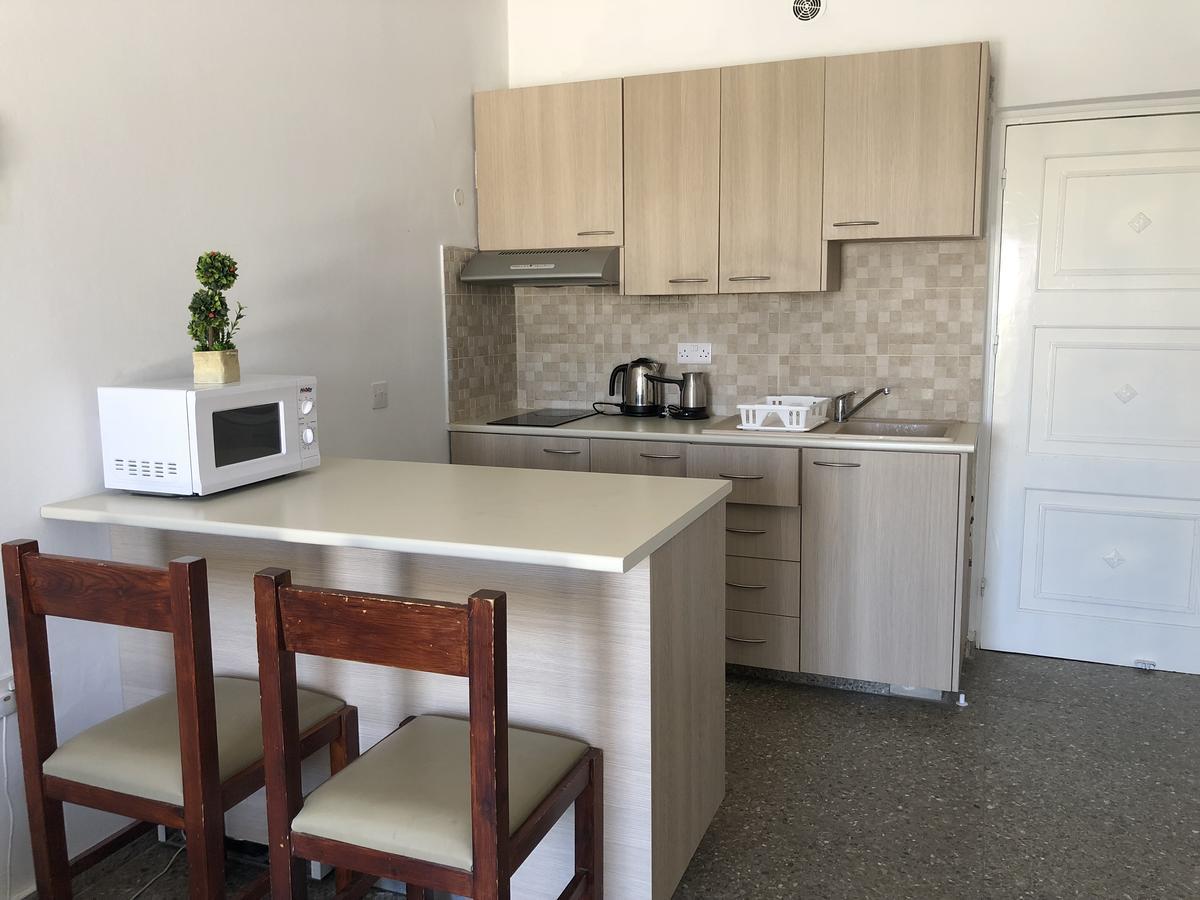 Kasapis Apts ラルナカ エクステリア 写真