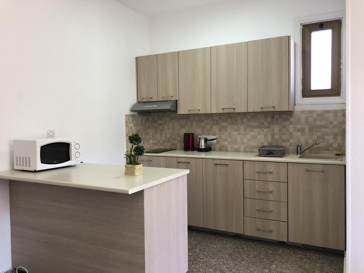 Kasapis Apts ラルナカ エクステリア 写真